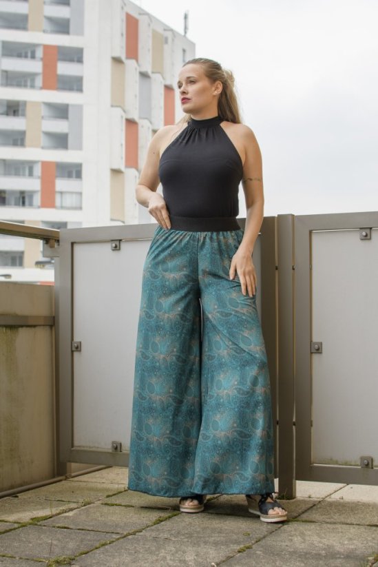 Široké kalhoty palazzo - tyrkysové vzory - Materiál: Silky, Velikost: L, Délka: dlouhé kalhoty, Střih: Kalhoty bez rozparku