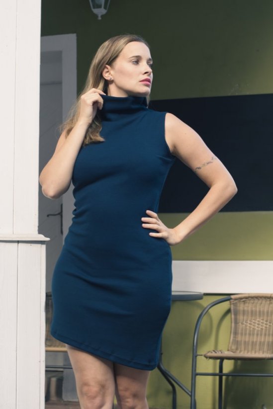 Šaty pouzdrové s rolákem - navy blue - Velikost: L, Barva: černé